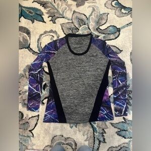 Huntworth woman’s large long sleeve shirt